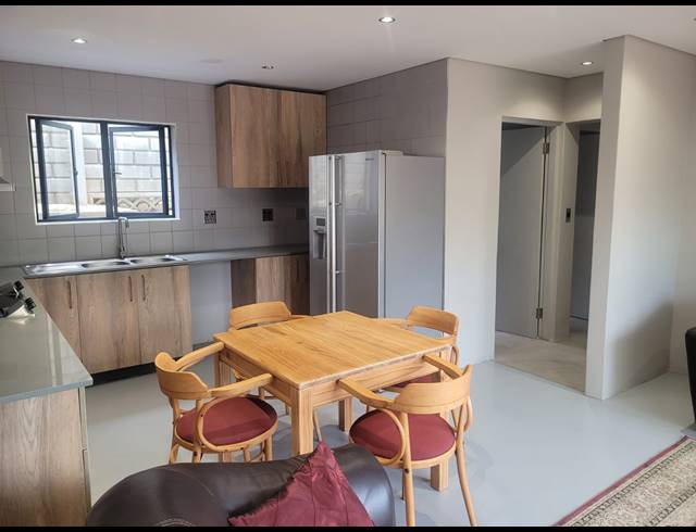 1 BEDROOM FLAT TO LET IN MORNINGSIDE